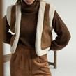 Opull'ence - Gilet - Tom Naturel - Photo
