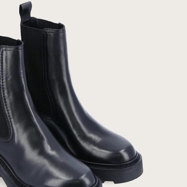 Chelsea online boots schmoove