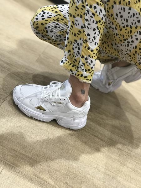 adidas falcon ee8838