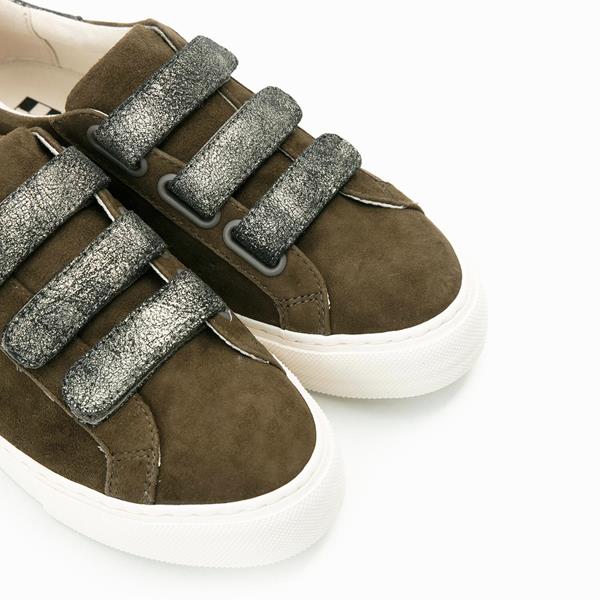 no name shoes scratch